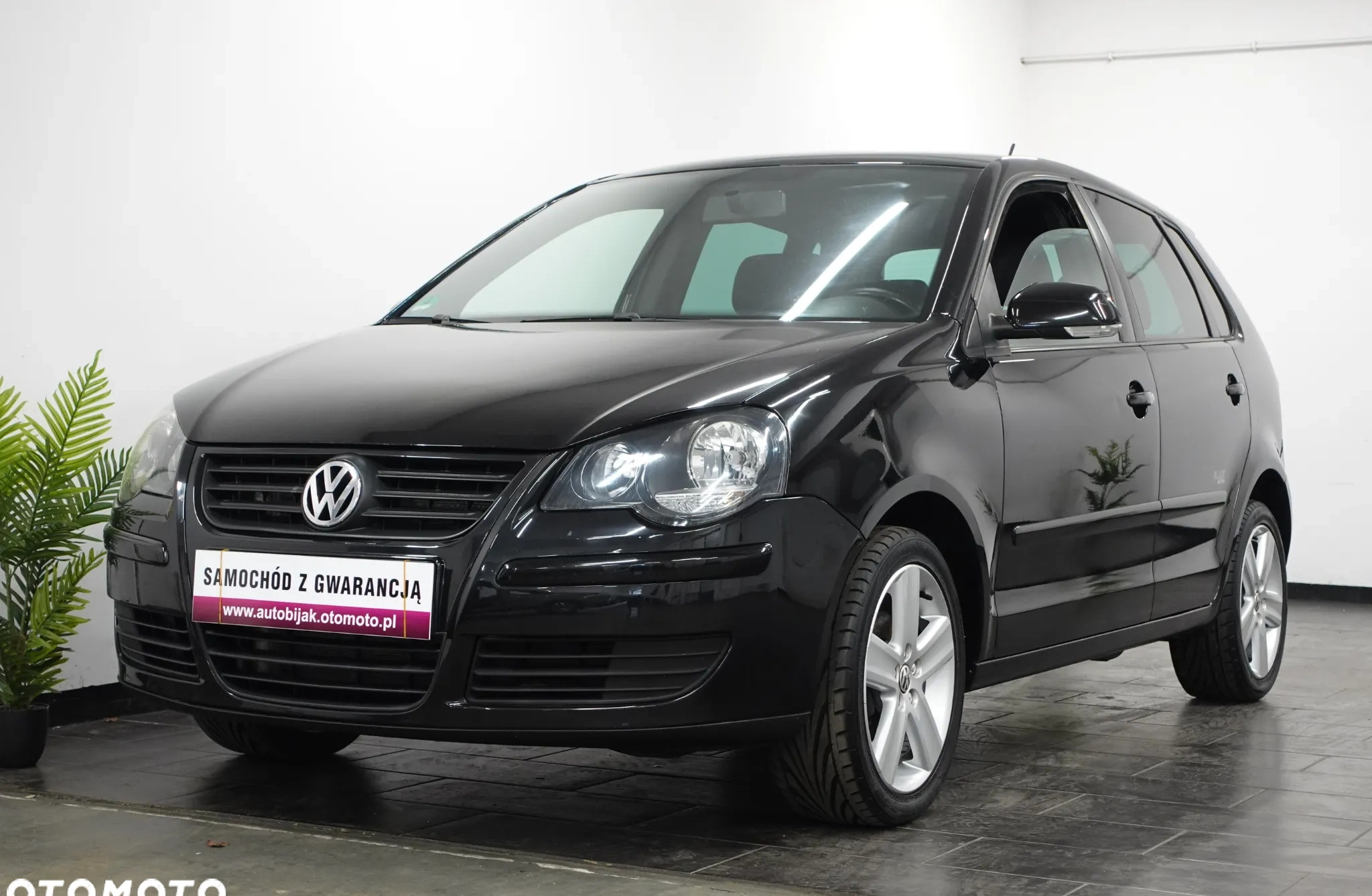 Volkswagen Polo cena 13900 przebieg: 197960, rok produkcji 2009 z Małogoszcz małe 667